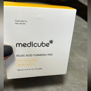 Medicube Kojic Acid Turmeric Pad